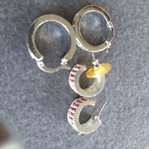2 sets Vintage earrings